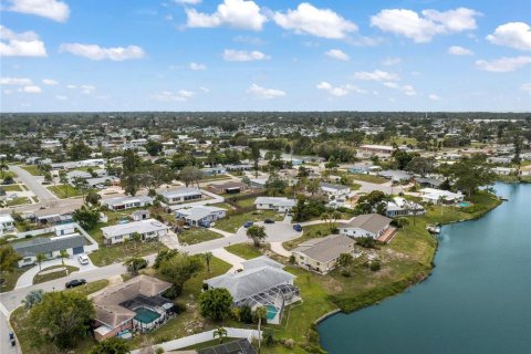 Villa ou maison à louer à Venice, Floride: 3 chambres, 153.75 m2 № 2424250 - photo 13