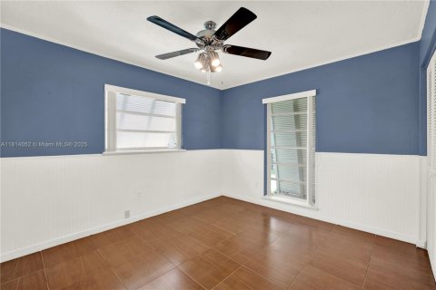 House in Palmetto Bay, Florida 3 bedrooms, 100.15 sq.m. № 1777756 - photo 19