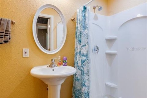 House in Daytona Beach, Florida 4 bedrooms, 172.15 sq.m. № 2121224 - photo 12