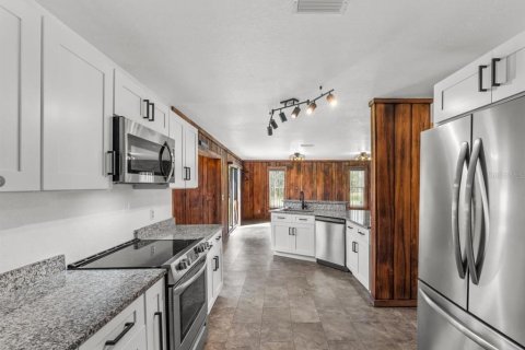 Casa en alquiler en Frostproof, Florida, 4 dormitorios, 172.43 m2 № 1782201 - foto 14