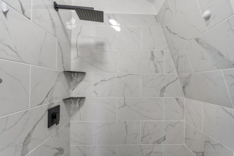 Casa en alquiler en Frostproof, Florida, 4 dormitorios, 172.43 m2 № 1782201 - foto 19