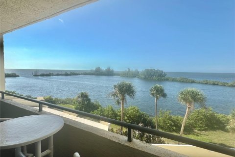 Condo à Hudson, Floride, 1 chambre  № 2105877