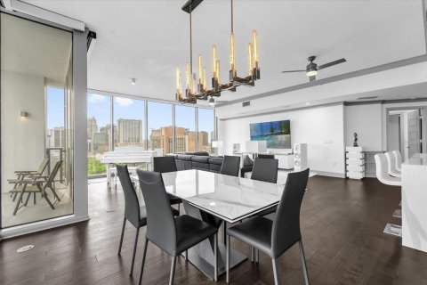 Condo in Orlando, Florida, 2 bedrooms  № 1803335 - photo 9