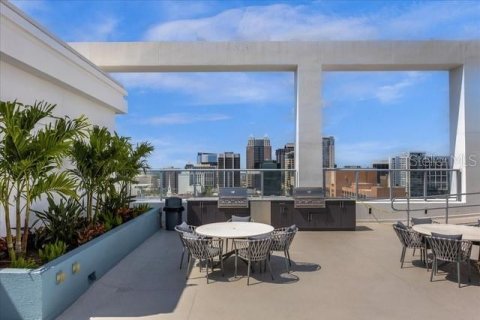 Condo in Orlando, Florida, 2 bedrooms  № 1803335 - photo 24