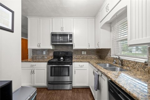 Casa en venta en Eustis, Florida, 4 dormitorios, 136.29 m2 № 1749265 - foto 24