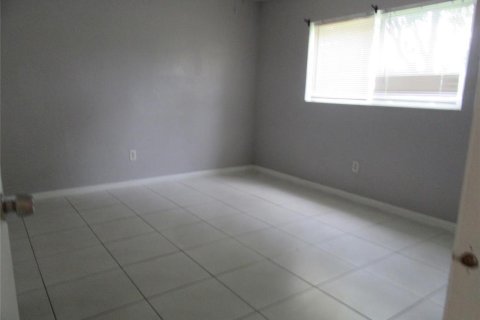 House in Coral Springs, Florida 3 bedrooms, 167.22 sq.m. № 2083798 - photo 10
