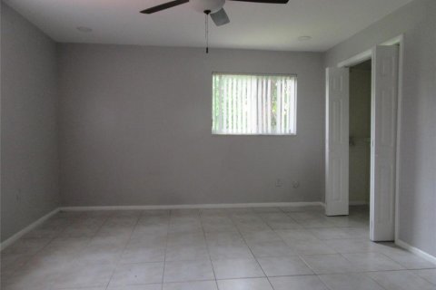 House in Coral Springs, Florida 3 bedrooms, 167.22 sq.m. № 2083798 - photo 12