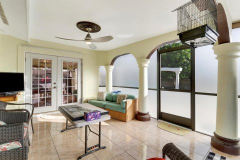 House in Palm Beach Gardens, Florida 4 bedrooms, 225.85 sq.m. № 2180893 - photo 13