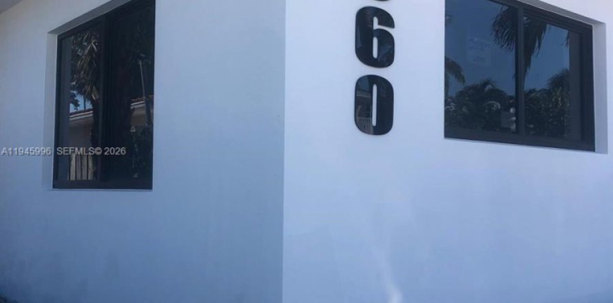 Дом в Майами-Бич, Флорида 2 спальни, 92.9м2 № 2004454