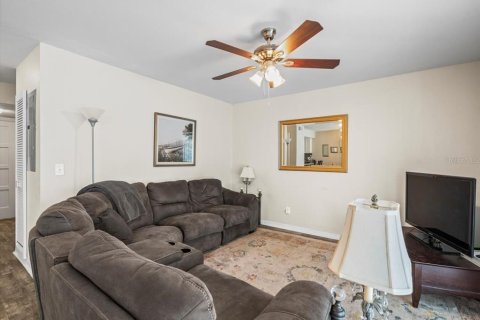 Townhouse in Clearwater, Florida 3 bedrooms, 134.71 sq.m. № 1637581 - photo 9