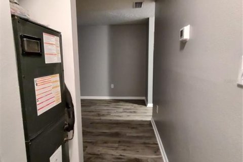 Apartamento en alquiler en Leesburg, Florida, 2 dormitorios, 69.77 m2 № 1901708 - foto 17