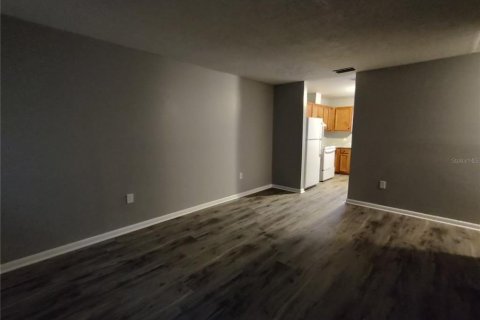 Apartamento en alquiler en Leesburg, Florida, 2 dormitorios, 69.77 m2 № 1901708 - foto 4
