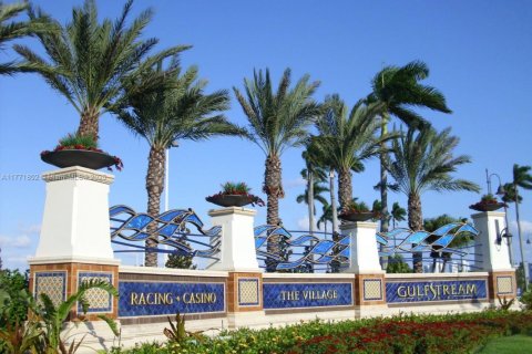 Condominio en venta en Hallandale Beach, Florida, 1 dormitorio, 52.4 m2 № 1868806 - foto 18