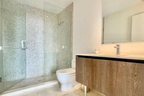 Купить кондоминиум в Майами, Флорида 2 спальни, 111.67м2, № 1825469 - фото 11