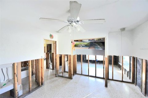 House in Dunedin, Florida 2 bedrooms, 105.26 sq.m. № 1448078 - photo 22