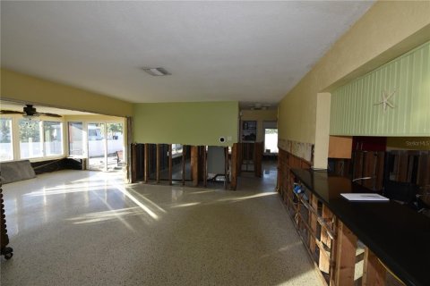 House in Dunedin, Florida 2 bedrooms, 105.26 sq.m. № 1448078 - photo 18