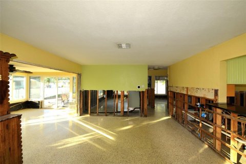 House in Dunedin, Florida 2 bedrooms, 105.26 sq.m. № 1448078 - photo 15