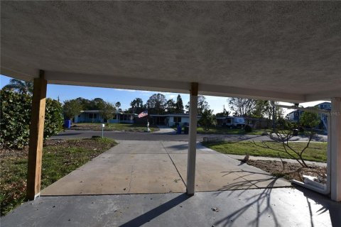 House in Dunedin, Florida 2 bedrooms, 105.26 sq.m. № 1448078 - photo 9