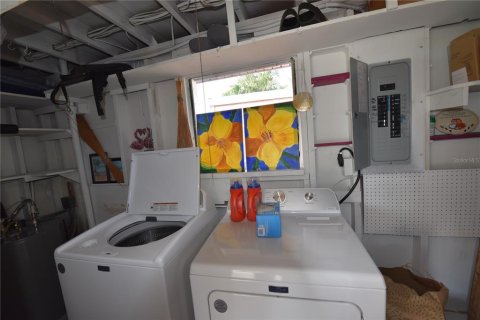 House in Dunedin, Florida 2 bedrooms, 105.26 sq.m. № 1448078 - photo 26