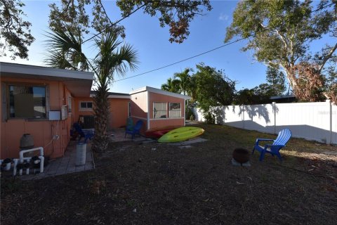 House in Dunedin, Florida 2 bedrooms, 105.26 sq.m. № 1448078 - photo 30