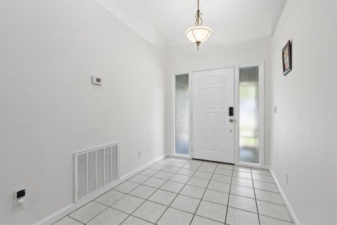 House in Vero Beach, Florida 4 bedrooms, 181.25 sq.m. № 2086301 - photo 5
