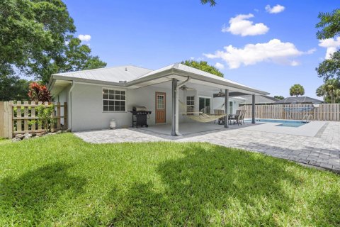 House in Vero Beach, Florida 4 bedrooms, 181.25 sq.m. № 2086301 - photo 30
