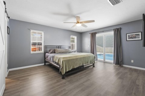 House in Vero Beach, Florida 4 bedrooms, 181.25 sq.m. № 2086301 - photo 14