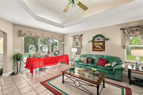Casa en venta en Palm Coast, Florida, 4 dormitorios, 278.61 m2 № 1918883 - foto 13