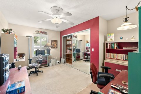 Casa en venta en Palm Coast, Florida, 4 dormitorios, 278.61 m2 № 1918883 - foto 23