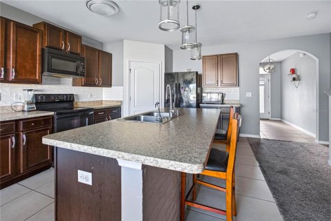 Casa en venta en Winter Haven, Florida, 5 dormitorios, 239.41 m2 № 2167219 - foto 6
