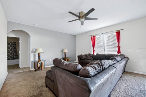 Casa en venta en Winter Haven, Florida, 5 dormitorios, 239.41 m2 № 2167219 - foto 9