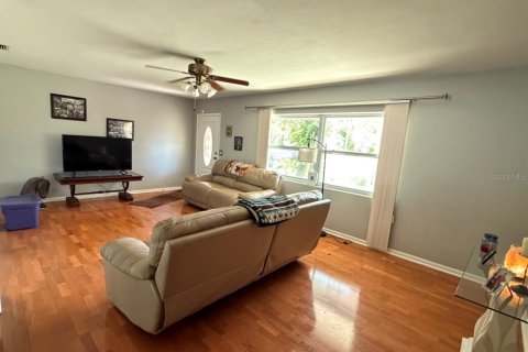 Villa ou maison à vendre à Clearwater, Floride: 3 chambres, 136.38 m2 № 2196300 - photo 6