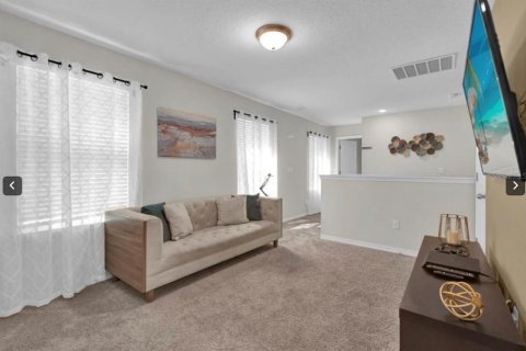 Adosado en venta en Kissimmee, Florida, 5 dormitorios, 213.12 m2 № 2101756 - foto 14