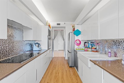 Снять в аренду кондоминиум в Авентура, Флорида 3 спальни, 220.18м2, № 1992417 - фото 22