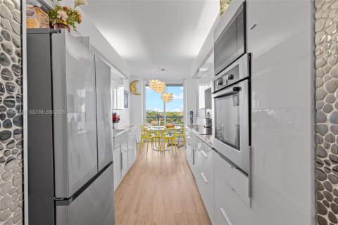 Снять в аренду кондоминиум в Авентура, Флорида 3 спальни, 220.18м2, № 1992417 - фото 17