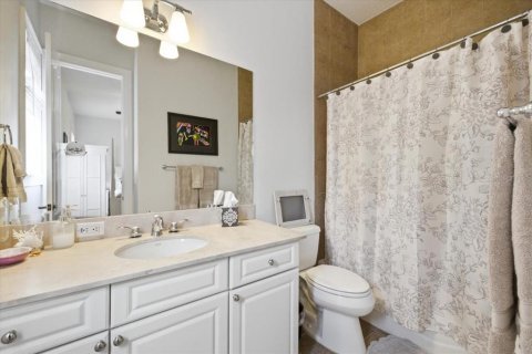 Adosado en venta en Tampa, Florida, 3 dormitorios, 261.06 m2 № 2310316 - foto 30
