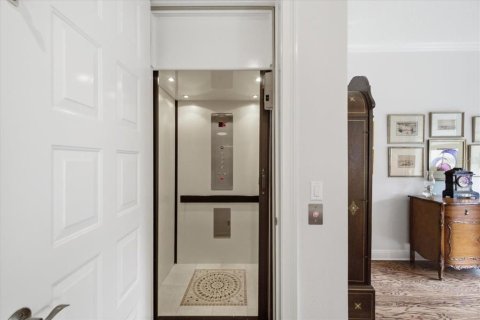 Adosado en venta en Tampa, Florida, 3 dormitorios, 261.06 m2 № 2310316 - foto 17