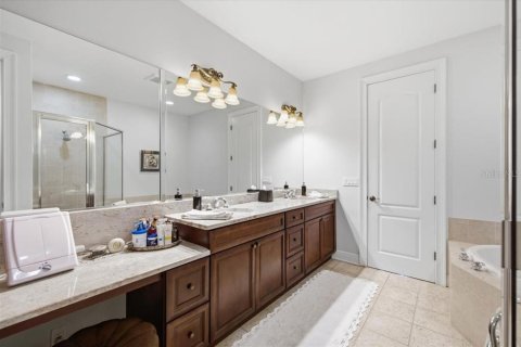 Adosado en venta en Tampa, Florida, 3 dormitorios, 261.06 m2 № 2310316 - foto 24