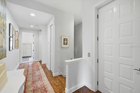 Adosado en venta en Tampa, Florida, 3 dormitorios, 261.06 m2 № 2310316 - foto 26