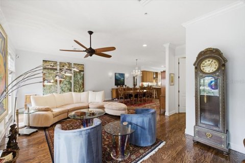 Adosado en venta en Tampa, Florida, 3 dormitorios, 261.06 m2 № 2310316 - foto 12