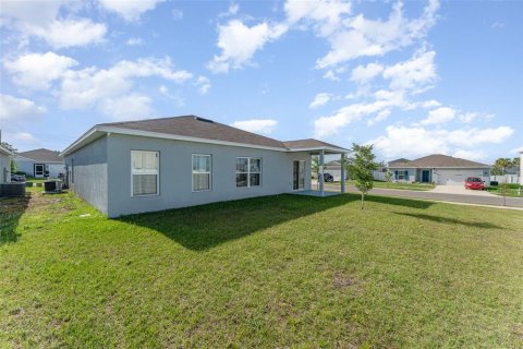 House in Haines City, Florida 4 bedrooms, 158.21 sq.m. № 1624763 - photo 30