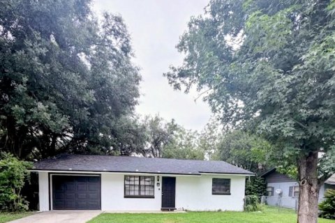 House in Belleview, Florida 2 bedrooms, 96.99 sq.m. № 2220201
