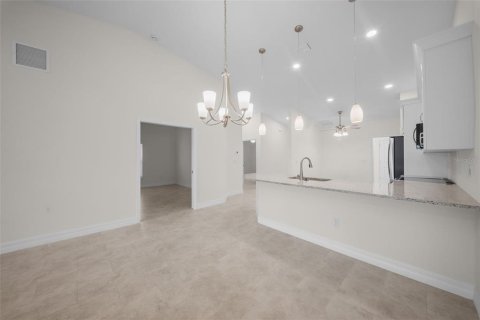 Condominio en venta en Punta Gorda, Florida, 3 dormitorios, 163.97 m2 № 2428796 - foto 4