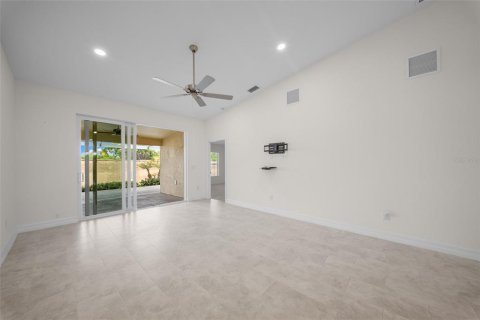 Condominio en venta en Punta Gorda, Florida, 3 dormitorios, 163.97 m2 № 2428796 - foto 15