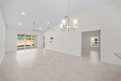 Condominio en venta en Punta Gorda, Florida, 3 dormitorios, 163.97 m2 № 2428796 - foto 3