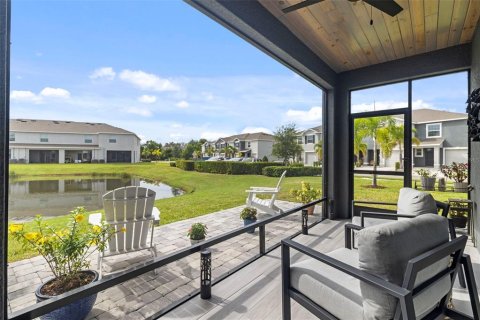 Townhouse in Sarasota, Florida 3 bedrooms, 168.99 sq.m. № 2397104 - photo 13