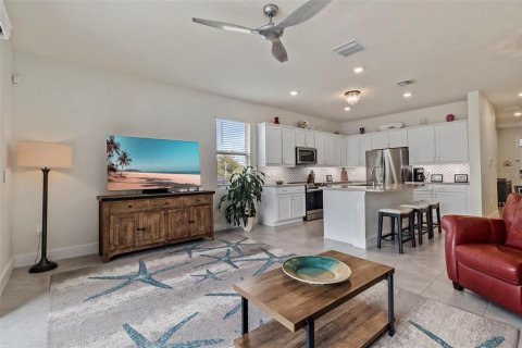 Townhouse in Sarasota, Florida 3 bedrooms, 168.99 sq.m. № 2397104 - photo 10