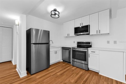 Copropriété à vendre à Port Charlotte, Floride: 2 chambres, 85.38 m2 № 2234631 - photo 8