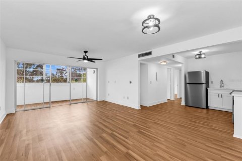 Copropriété à vendre à Port Charlotte, Floride: 2 chambres, 85.38 m2 № 2234631 - photo 9