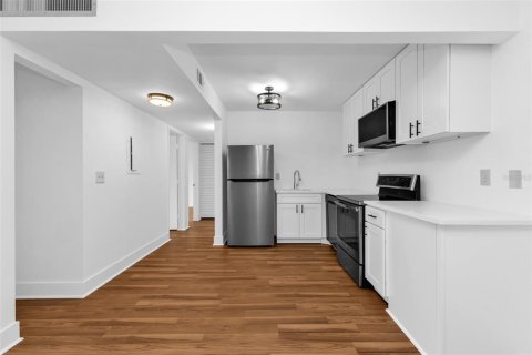 Copropriété à vendre à Port Charlotte, Floride: 2 chambres, 85.38 m2 № 2234631 - photo 5